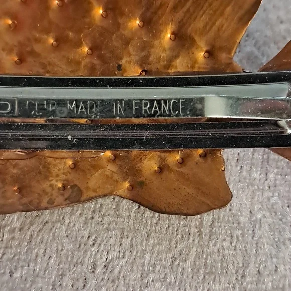 Artisan hand hammered and torched healing energy Copper Fish barrette - Picture 4 of 5